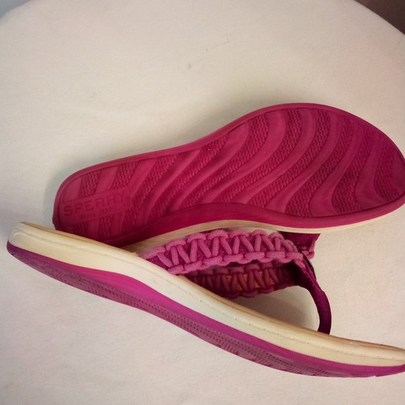 Sperry Top-Sider Thong Sandals - Picture 7 of 7